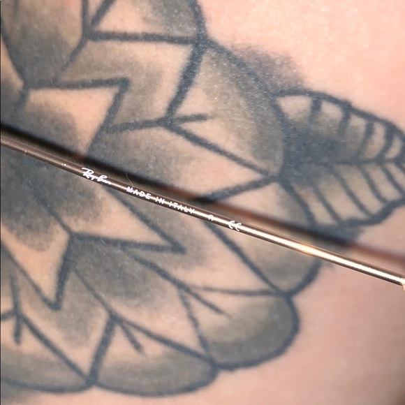 Ray Bans - Picture 5 of 7